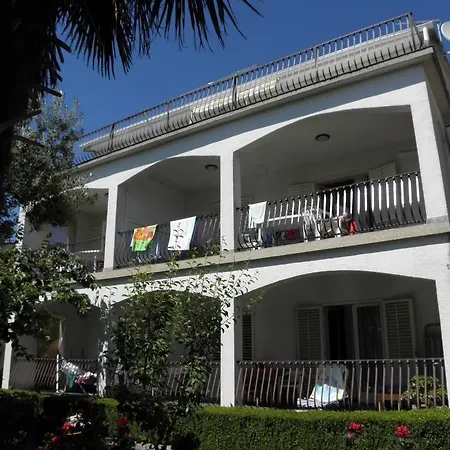 Beachfront Punta 152-3